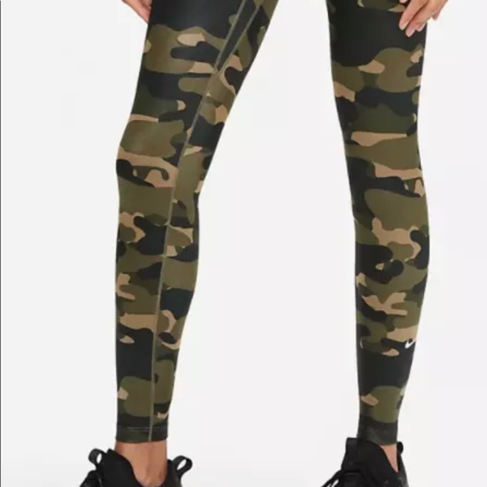 Nike Dri-FIT ONE WOMEN'S MID-RISE CAMO OR SOMKE LEGGING SIZE LG